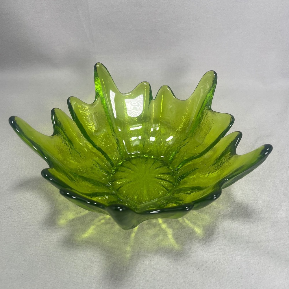 Vintage MCM Viking Epic Stockholm Green Spiked Lotus Bowl Wayne Husted Glass 60s